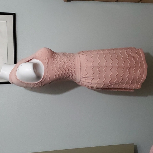 ROMEO + JULIET COUTURE Pinkish Peach Chevron Sweater Mini Dress-EUC-Sz XS - Picture 5 of 15
